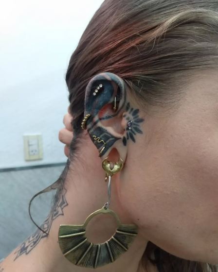 piercing hecho por León · Skunk Body Piercing, Montevideo