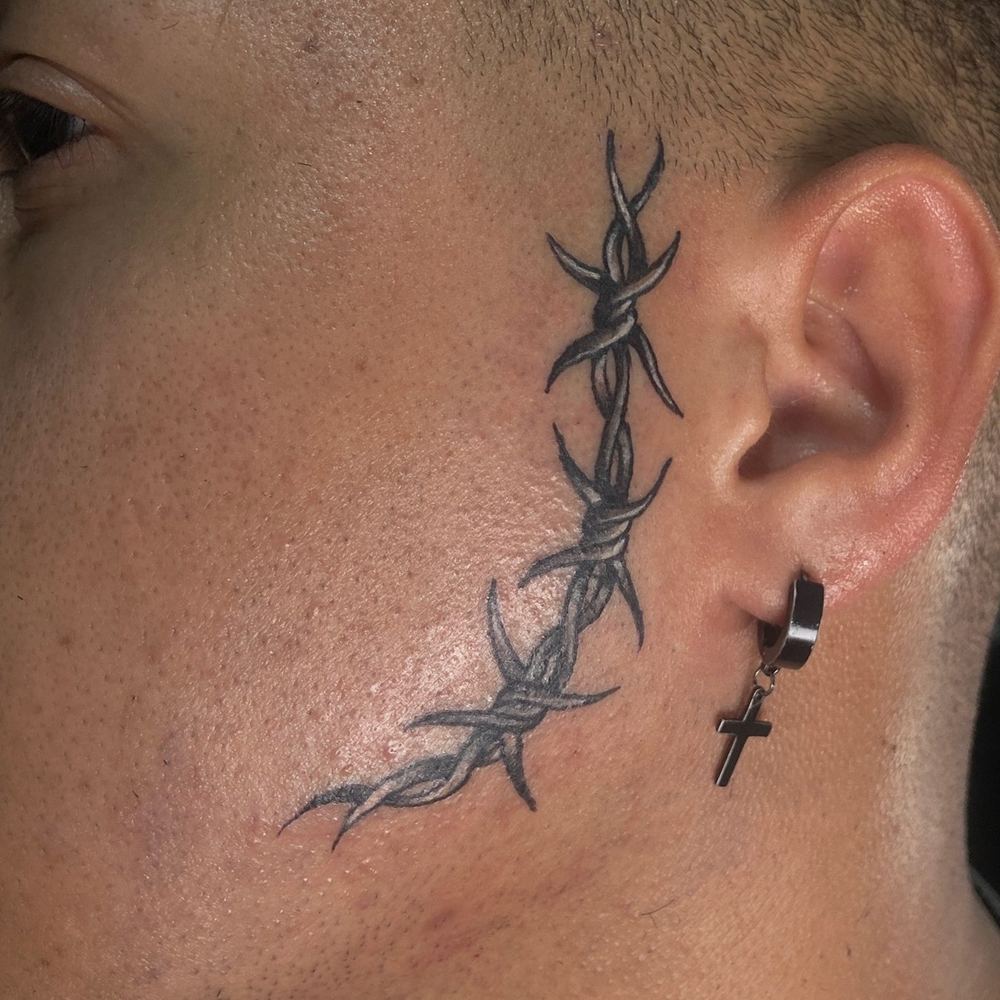 Espinas en blackwork, cuello